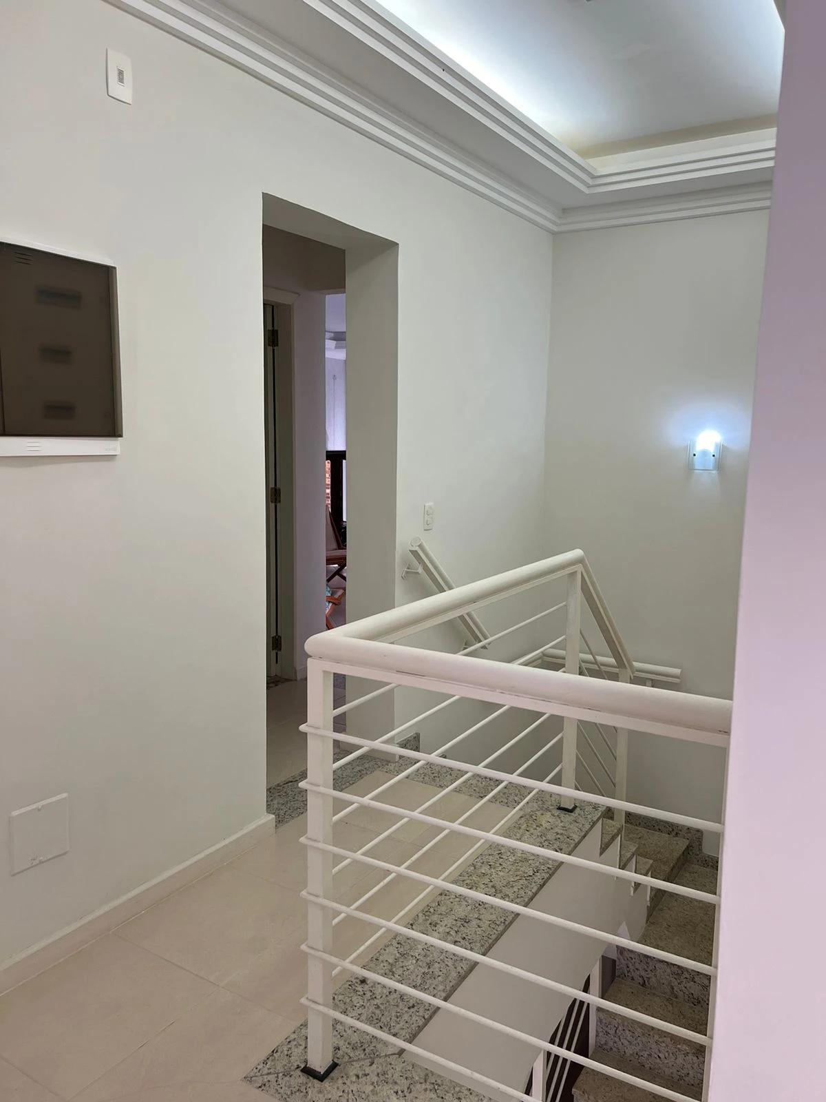 Casa à venda com 6 quartos, 310m² - Foto 10
