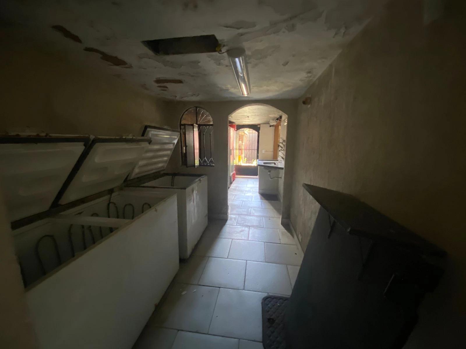 Casa à venda com 1 quarto, 173m² - Foto 10