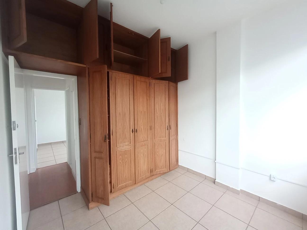 Apartamento à venda com 2 quartos, 70m² - Foto 1