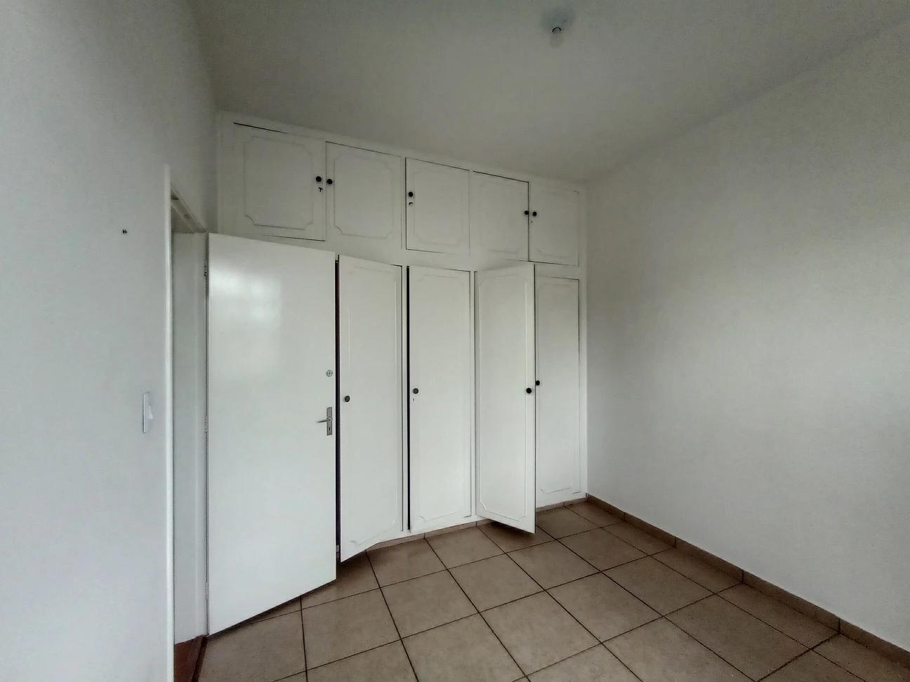 Apartamento à venda com 2 quartos, 70m² - Foto 5