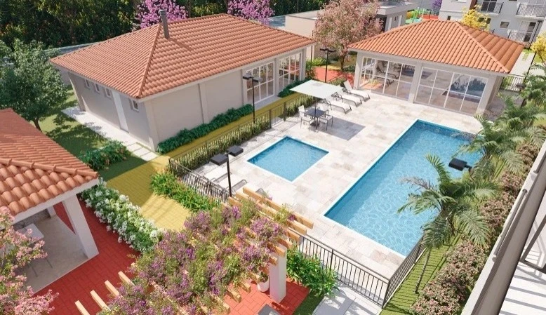 Piscina Com Solarium