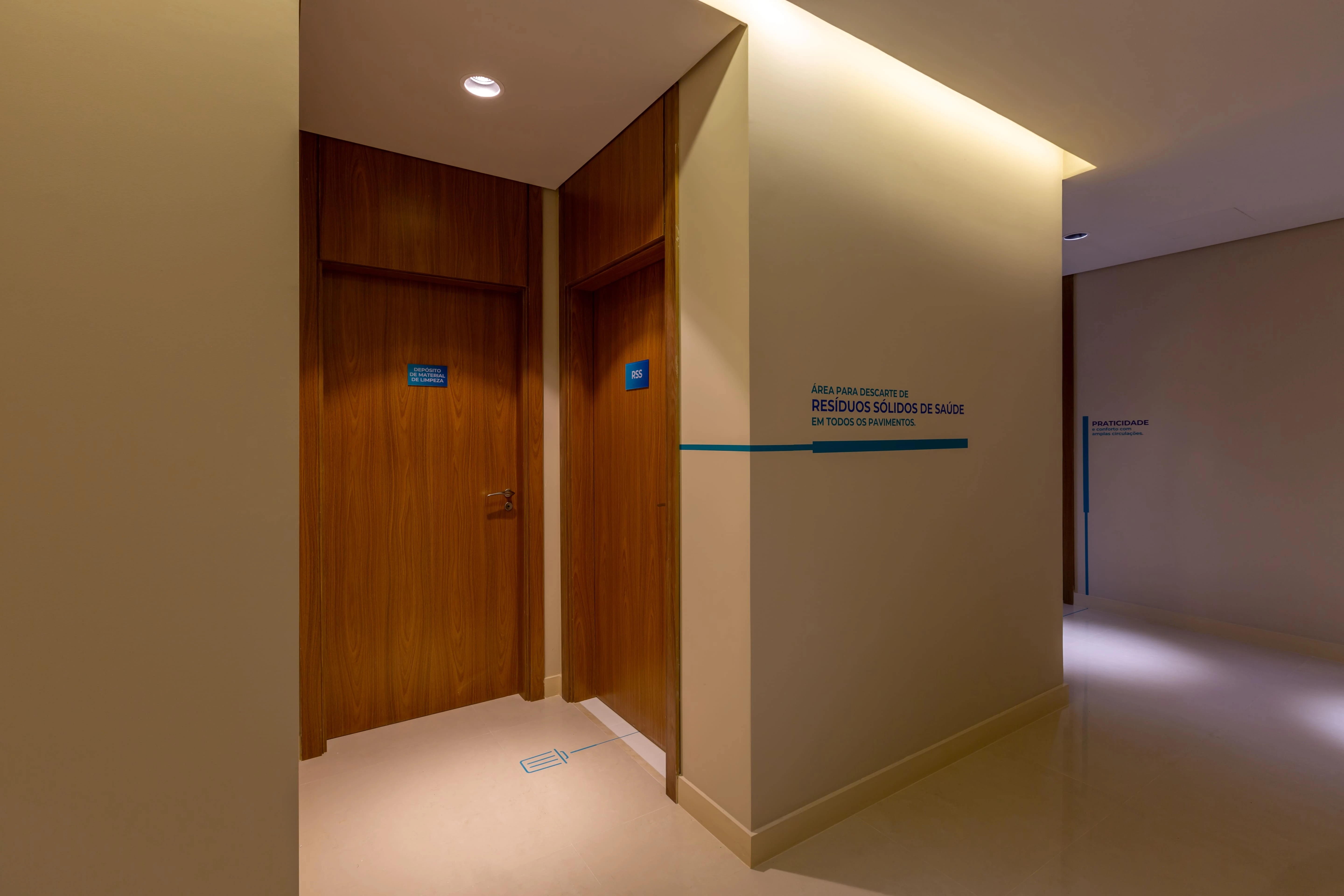 Portas consultórios