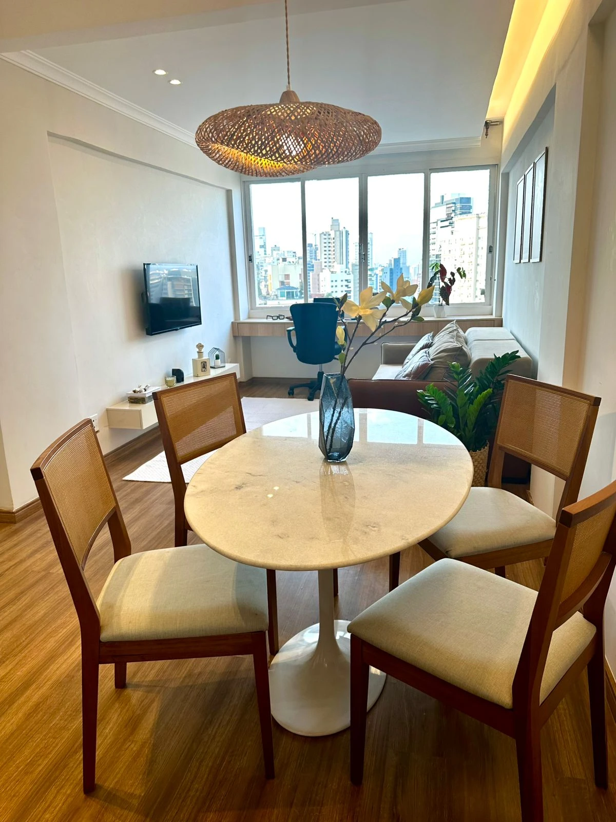 Sala De Jantar / Sala De Televisão