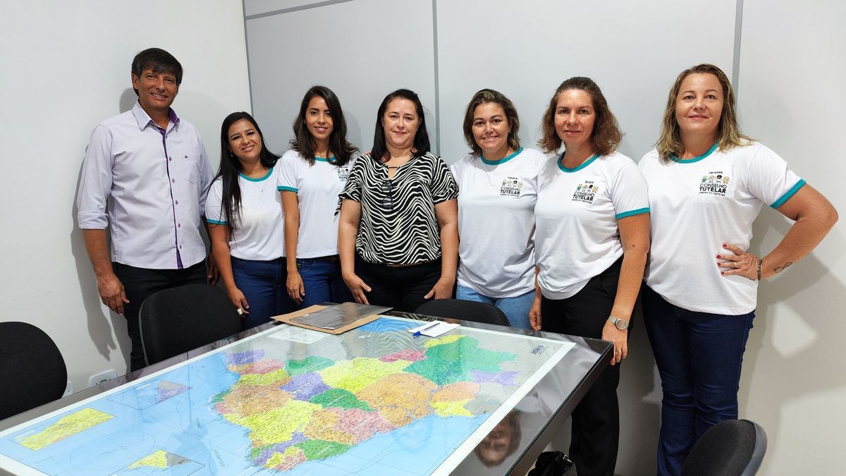 Prefeito e autoridades empossaram as conselheiras tutelares de Limeira do Oeste
