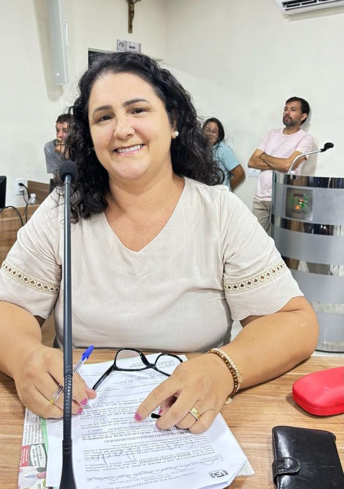 Valquíria Borges solicita melhorias na estrada mestre em regime de urgência