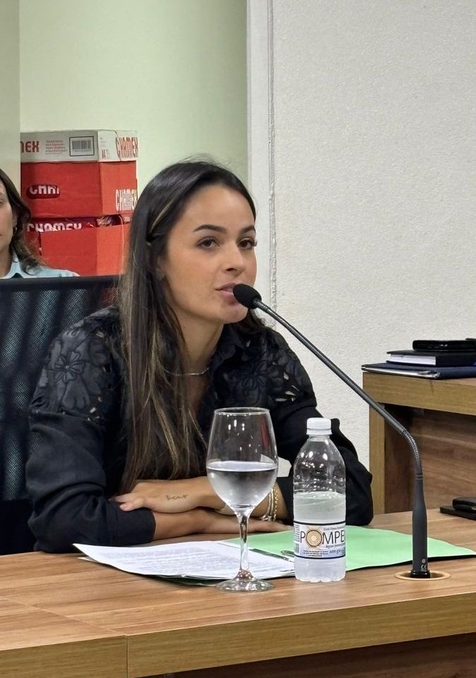 Vereadora Graziela dos Santos solicita melhorias em infraestrutura urbana