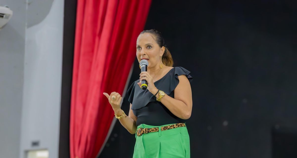 Itapagipe debate protagonismo feminino em evento com Ale Alkmim