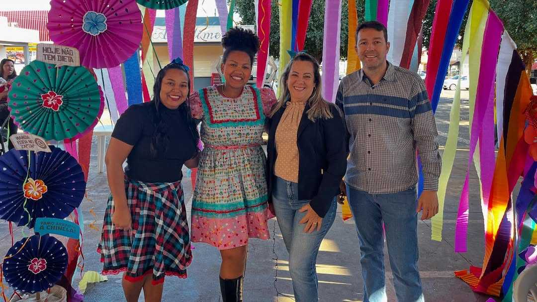 Alegria sem idade no Arraiá da Melhor Idade em Limeira do Oeste! 🌽🎊