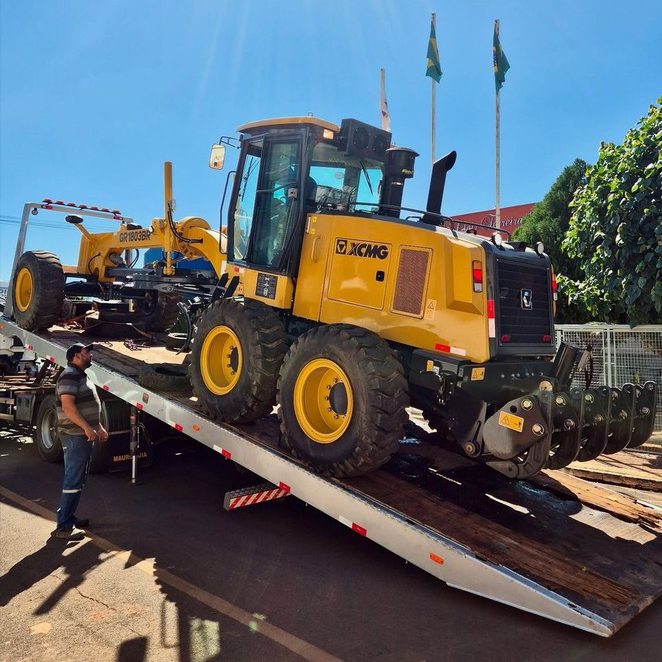 🚜 Reforço de peso para a infraestrutura de Conceição das Alagoas! 🤝