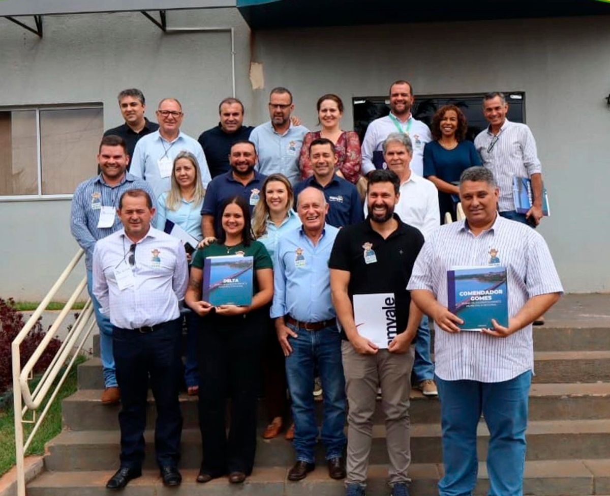 Pirajuba sedia reunião itinerante da Amvale e Convale com foco em prestação de contas e integração regional
