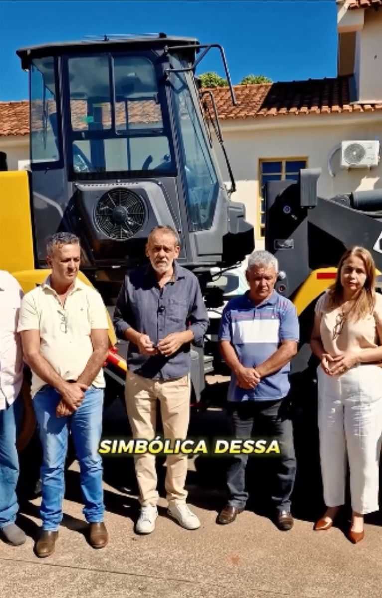 Deputado Federal Diego Andrade destina pá carregadeira  para fortalecer a infraestrutura de Fronteira