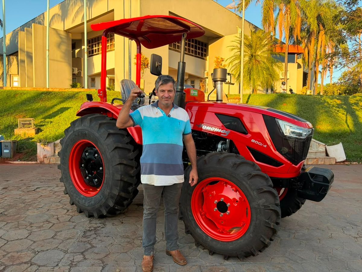 Presidente da Câmara, Fernando da Quineira, conquista trator para fortalecer a agricultura familiar em Frutal