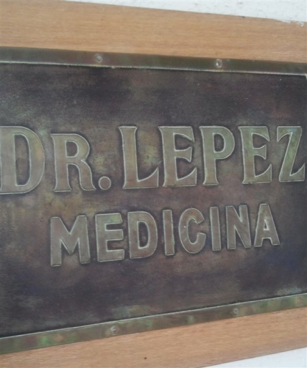 Dr. Hernán Lépez