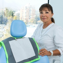 Amalia Ignacia Hernandez  Poblete, Dentista Santiago