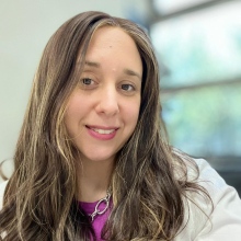 Acercar imagen: Dominique Assael, Médico familiar Providencia