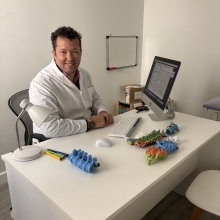 Acercar imagen: Julio Junior Alvarez Burgos, Traumatólogo Mar del Plata