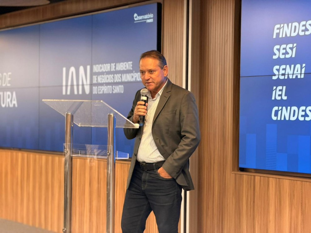 Capa da notícia Presidente Lubiana Barrigueira prestigia lançamento do Indicador de Ambiente de Negócios da Findes 