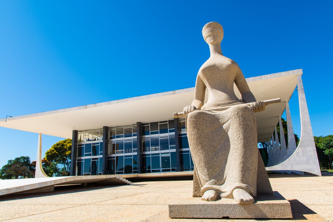 Capa da notícia Julgamento dos royalties é adiado no STF