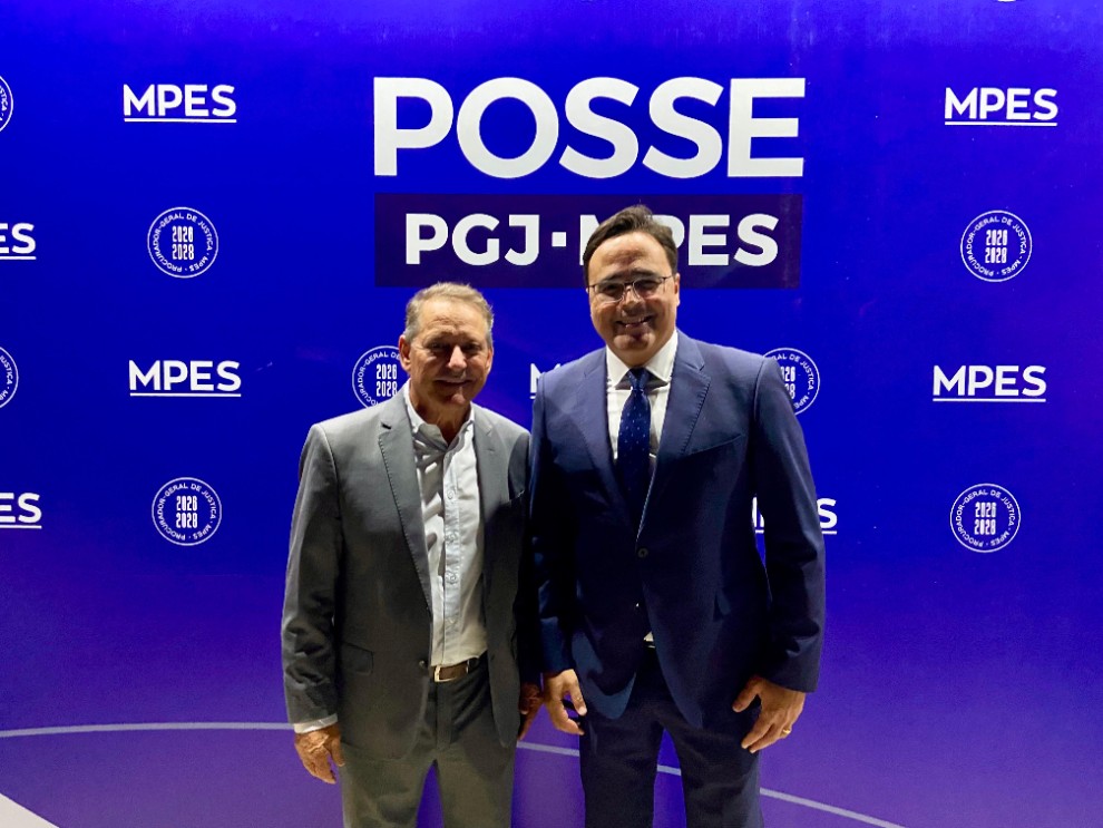 Capa da notícia Lubiana Barrrigueira prestigia cerimônia de posse do PGJ Francisco Berdeal