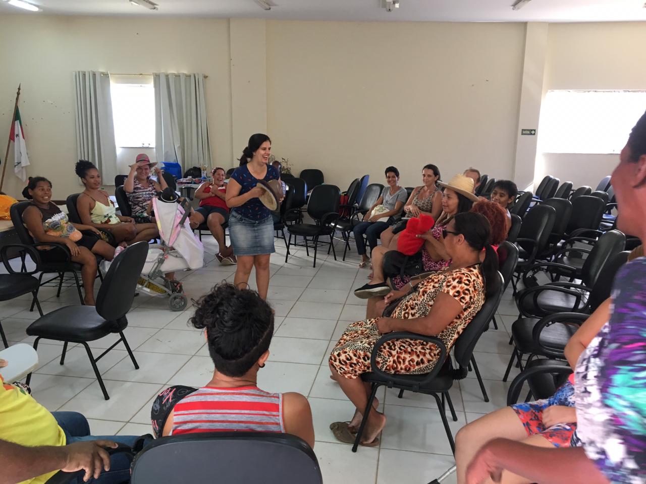 Capa da notícia Assistência Social promove encontros mensais com beneficiários do vale feira