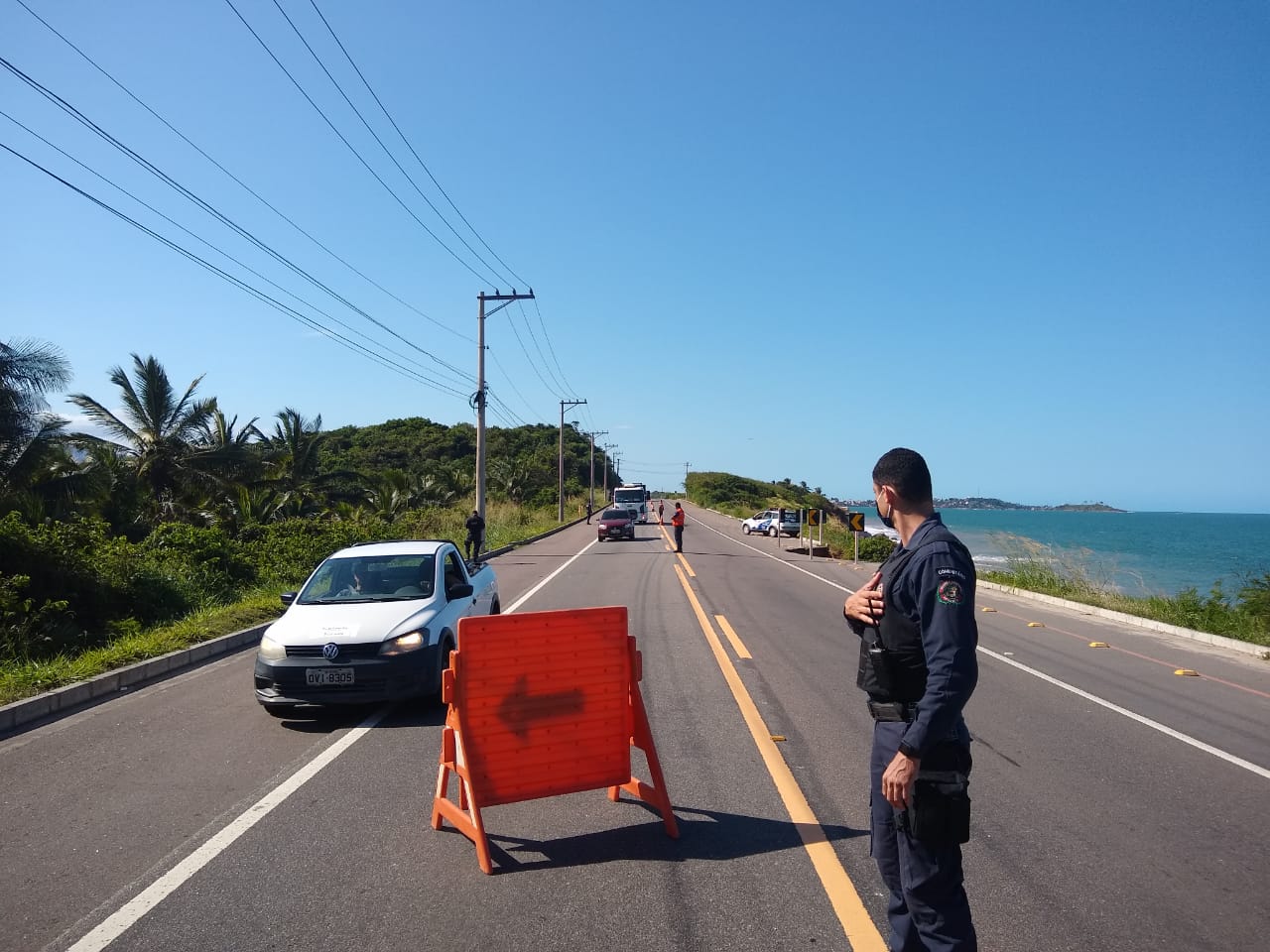 Capa da notícia Barreira sanitária é instalada entre Anchieta e Guarapari