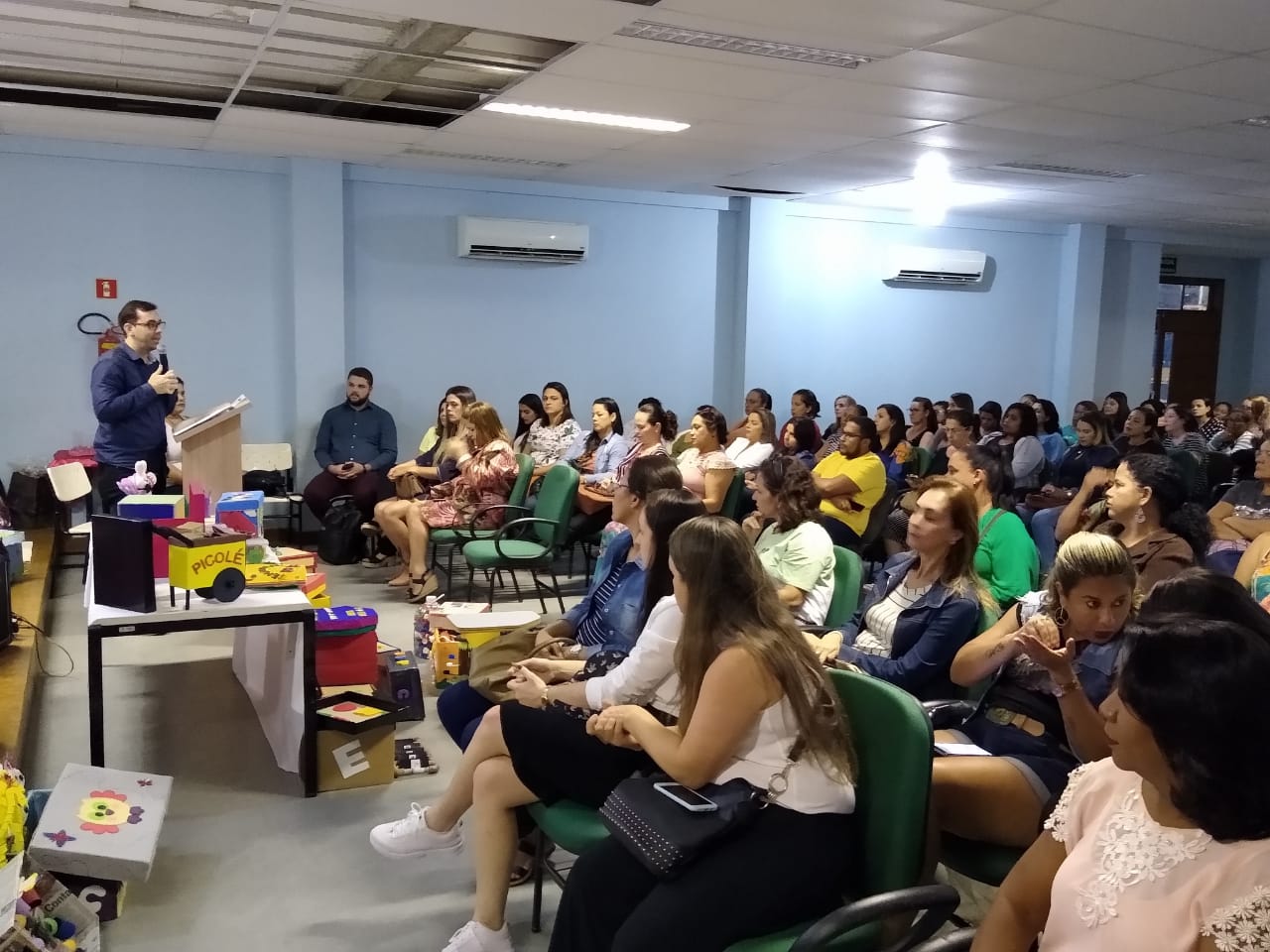 Capa da notícia 700 profissionais da educação foram capacitados este ano em Anchieta