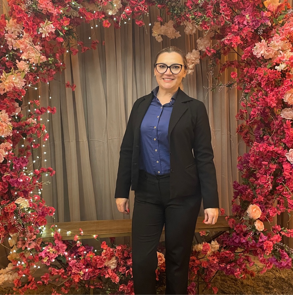 Michele Petrowsky  Assessoria e Cerimonial de eventos