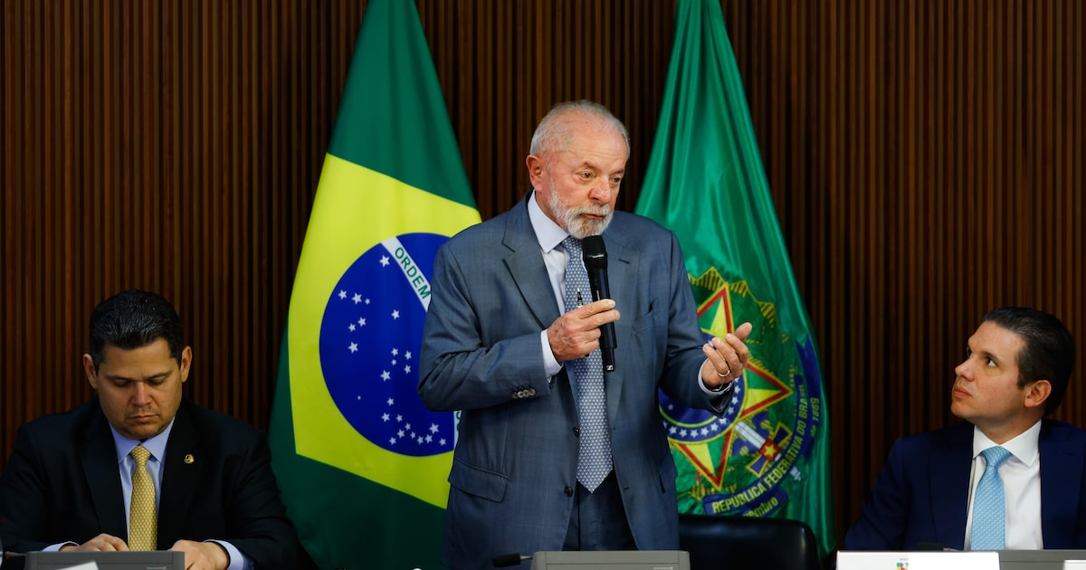 Lula veta aumento de deputados e mantém a atual composição da Câmara