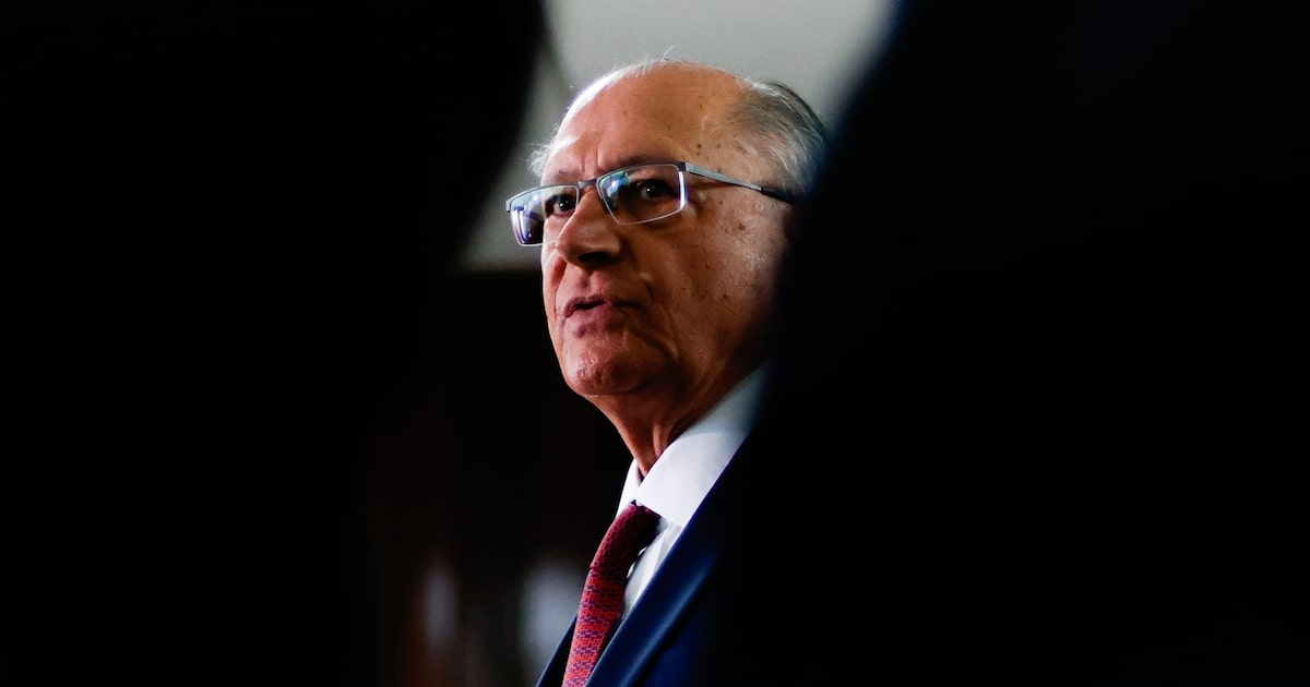 Governo Lula apresenta impacto preliminar do tarifaço nas exportações brasileiras