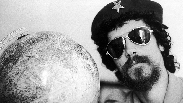 Musical celebra os 80 anos de Raul Seixas com 'Raul — Isso a Rádio Não Toca'