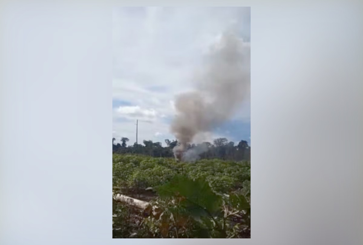 Avião bimotor é interceptado por caças da Força Aérea Brasileira (FAB) (Foto: Reprodução / TV Liberal)