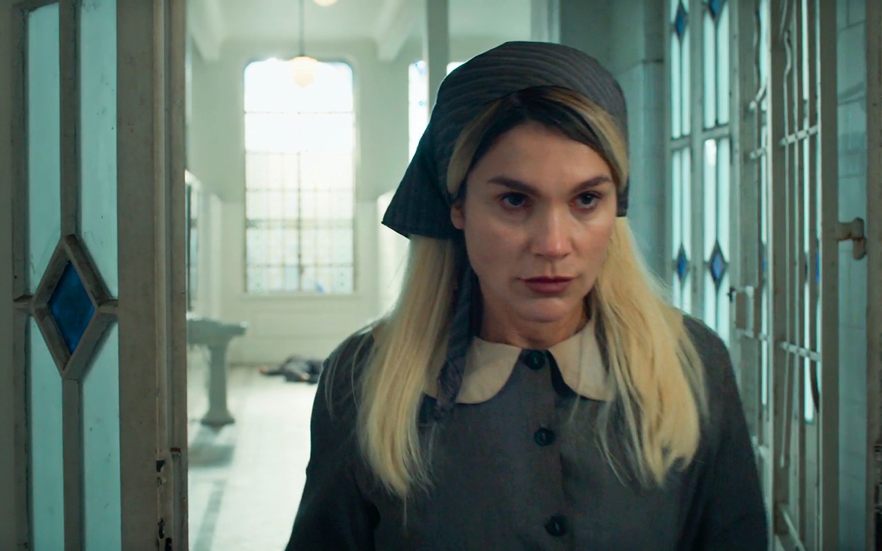 Sandra escapa da prisão e desaparece em nova reviravolta da novela Êta Mundo Melhor!