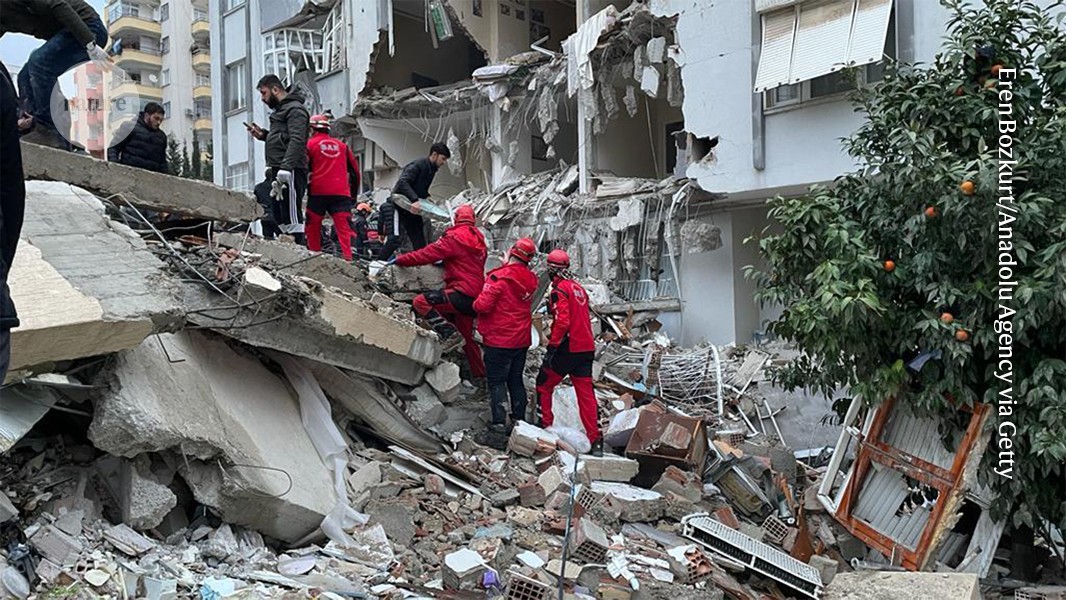 Google utiliza bilhões de celulares para detectar terremotos e enviar alertas