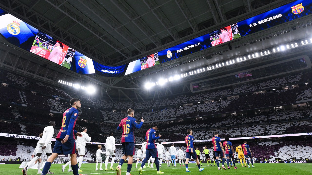 Barcelona e Real Madrid: só um vai ser campeão da Copa do Rei nesta noite (Foto: David Ramos/Getty Images)