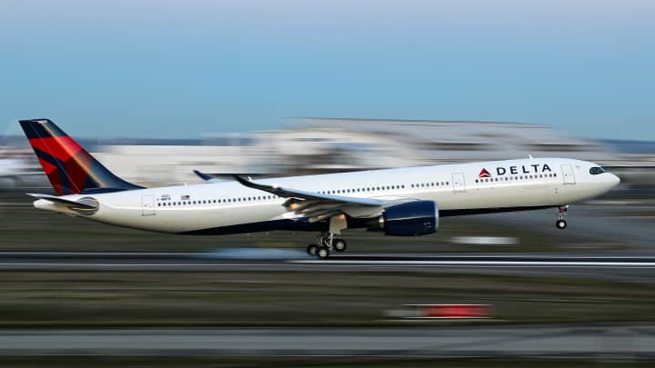 Delta anuncia nova segmentação nas classes premium de suas cabines aéreas