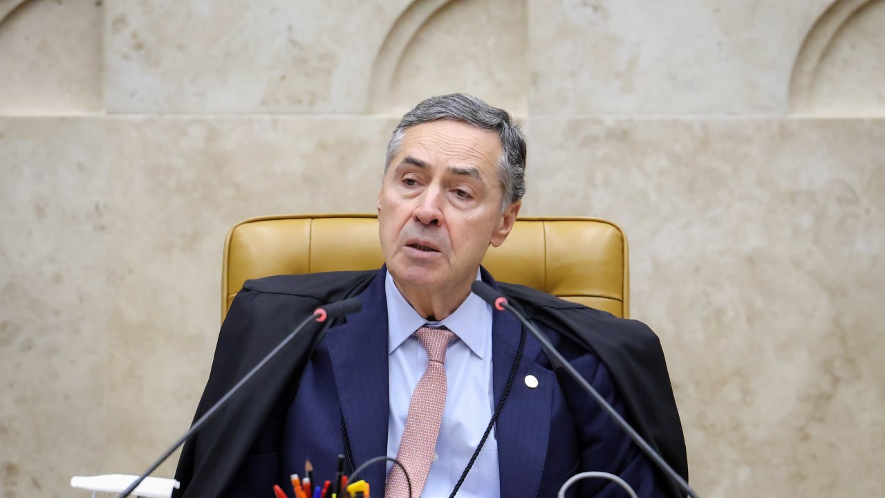 Brasil deve permanecer na Aliança Internacional para Memória do Holocausto, afirma Barroso