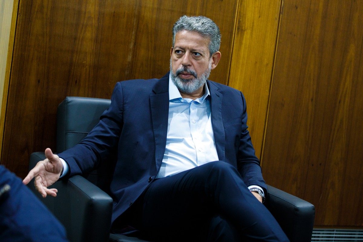 O ex-presidente da Câmara, Arthur Lira, relator da proposta de aumento da faixa de isenção do imposto de renda (Foto: Brenno Carvalho)