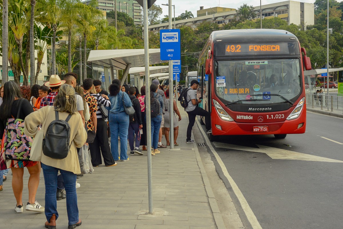 Prefeitura de Niterói determina aumento da frota de ônibus em 180 dias