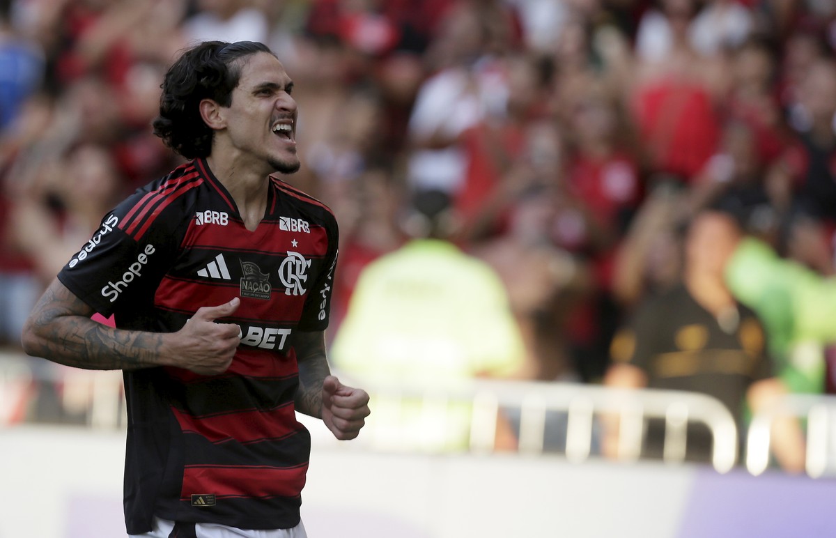 Flamengo resgata declarações de Ceni, David Luiz e Dorival após críticas a Pedro