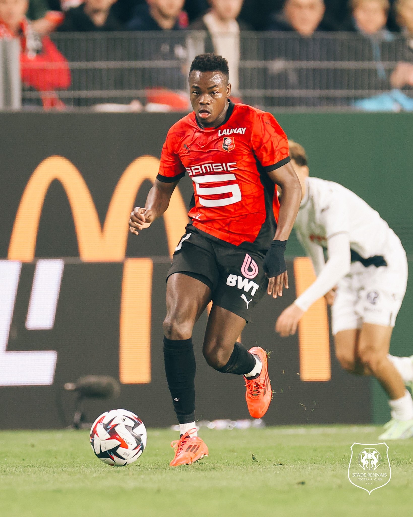 Vasco avança nas negociações com Rennes para contratar Andrés Gomez