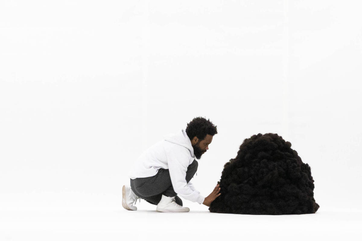 Bailarino reflete sobre a representação de corpos negros na dança contemporânea