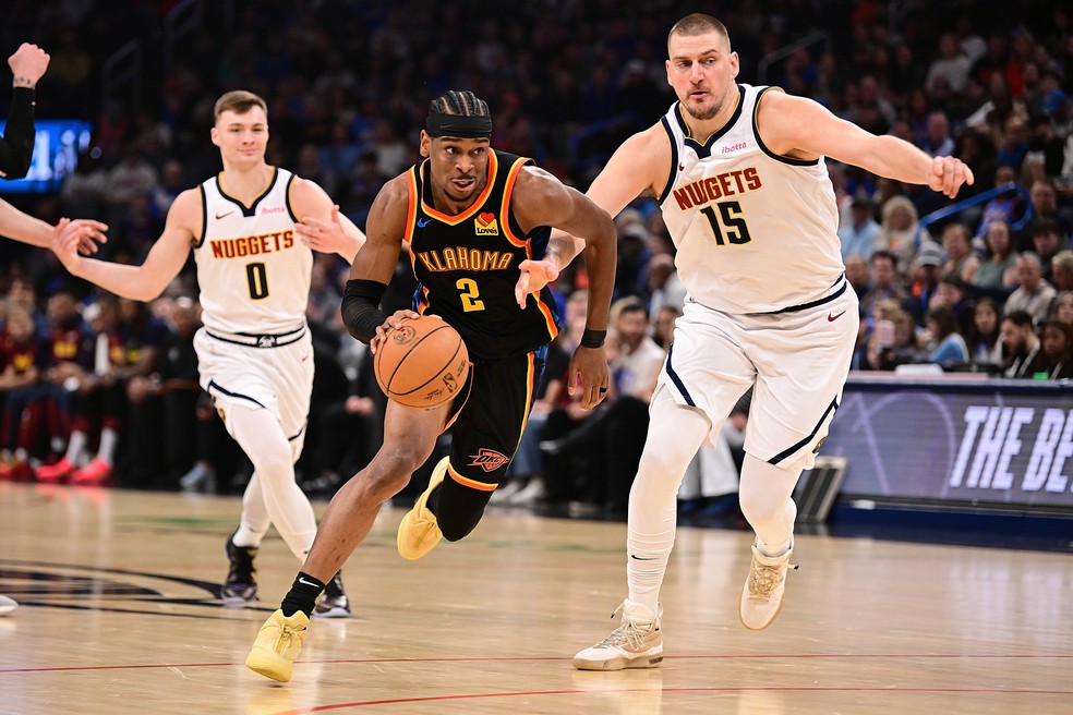 Giannis Antetokounmpo e Shai Gilgeous-Alexander lideram seleção do All-NBA 2024/25