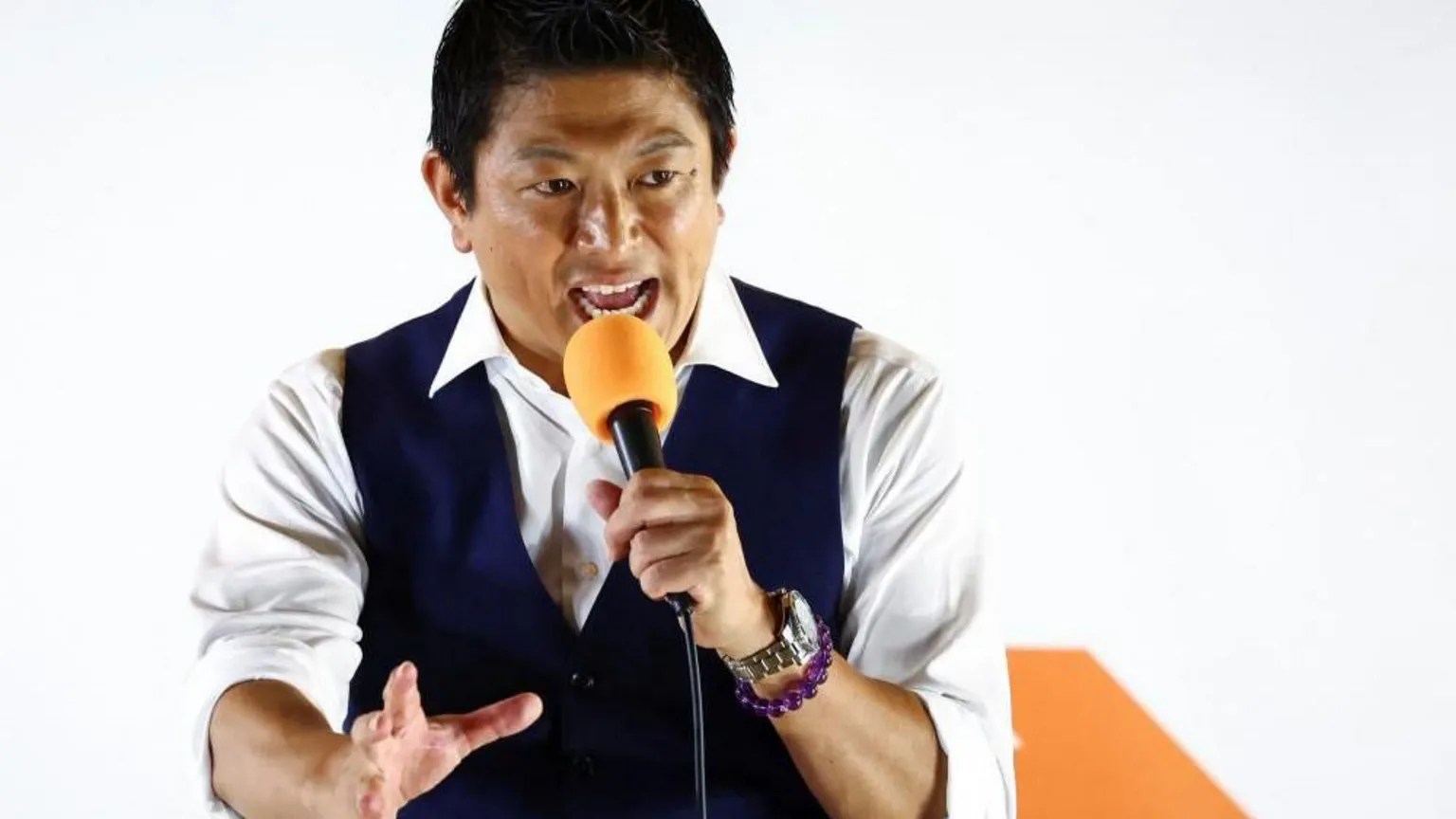 Partido japonês de extrema direita cresce e desafia o cenário político atual