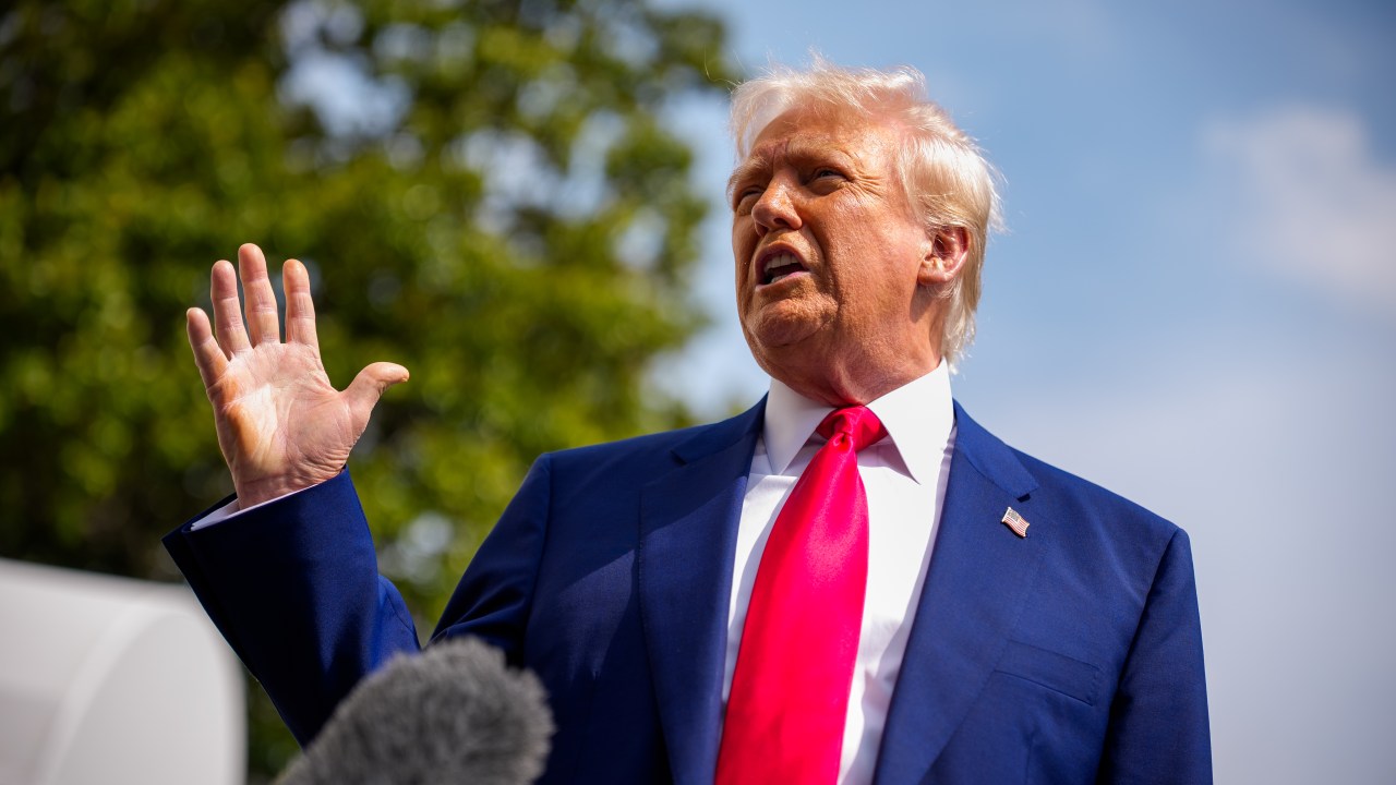 Acordo entre União Europeia e EUA avança após pressão de Donald Trump
