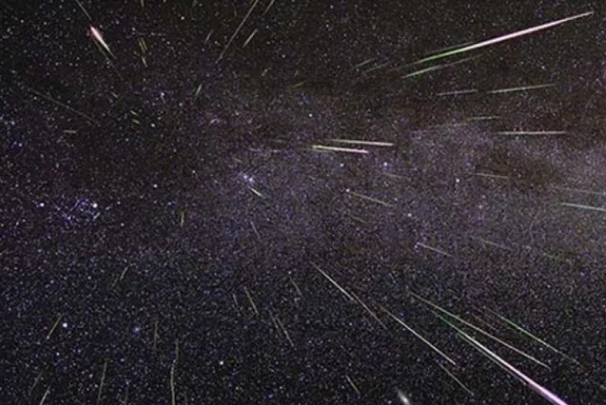 Brasil poderá observar duas chuvas de meteoros esta semana; saiba como assistir