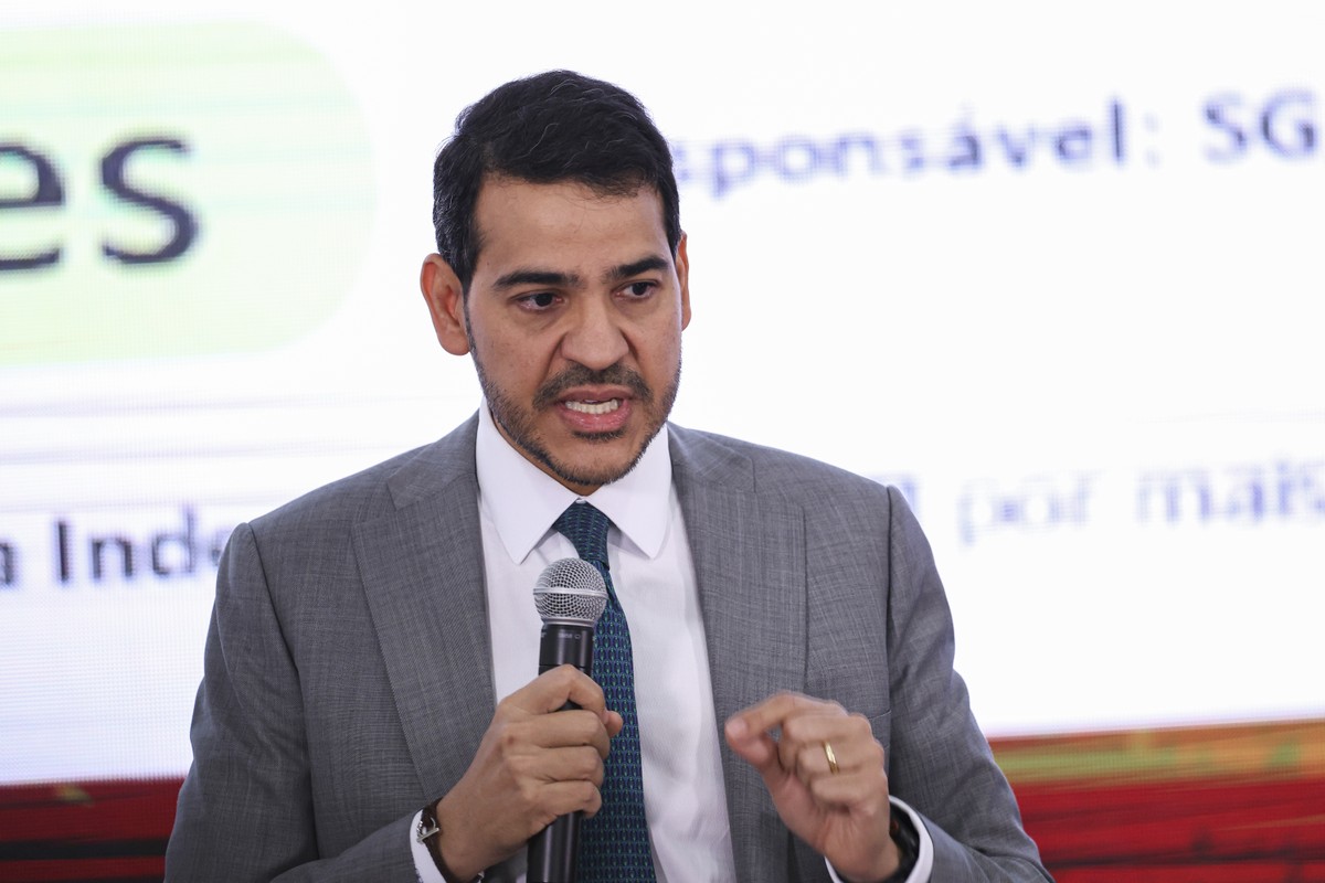 Ministro da AGU se encontra com Moraes para discutir sanções dos EUA