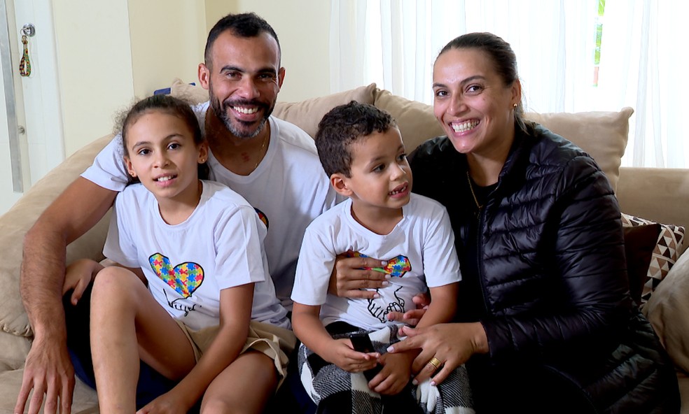 Família de Fransérgio em Ponta Grossa (Foto: ge)