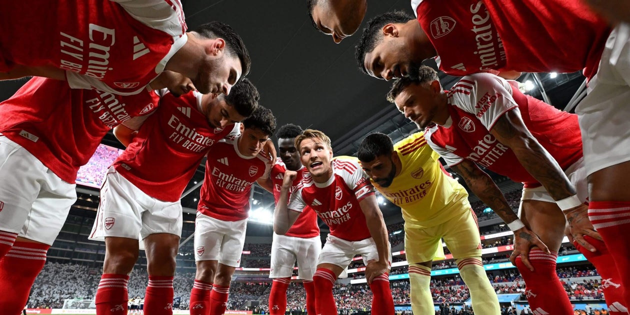 Arsenal destaca evolução de jovens talentos durante a turnê de pré-temporada