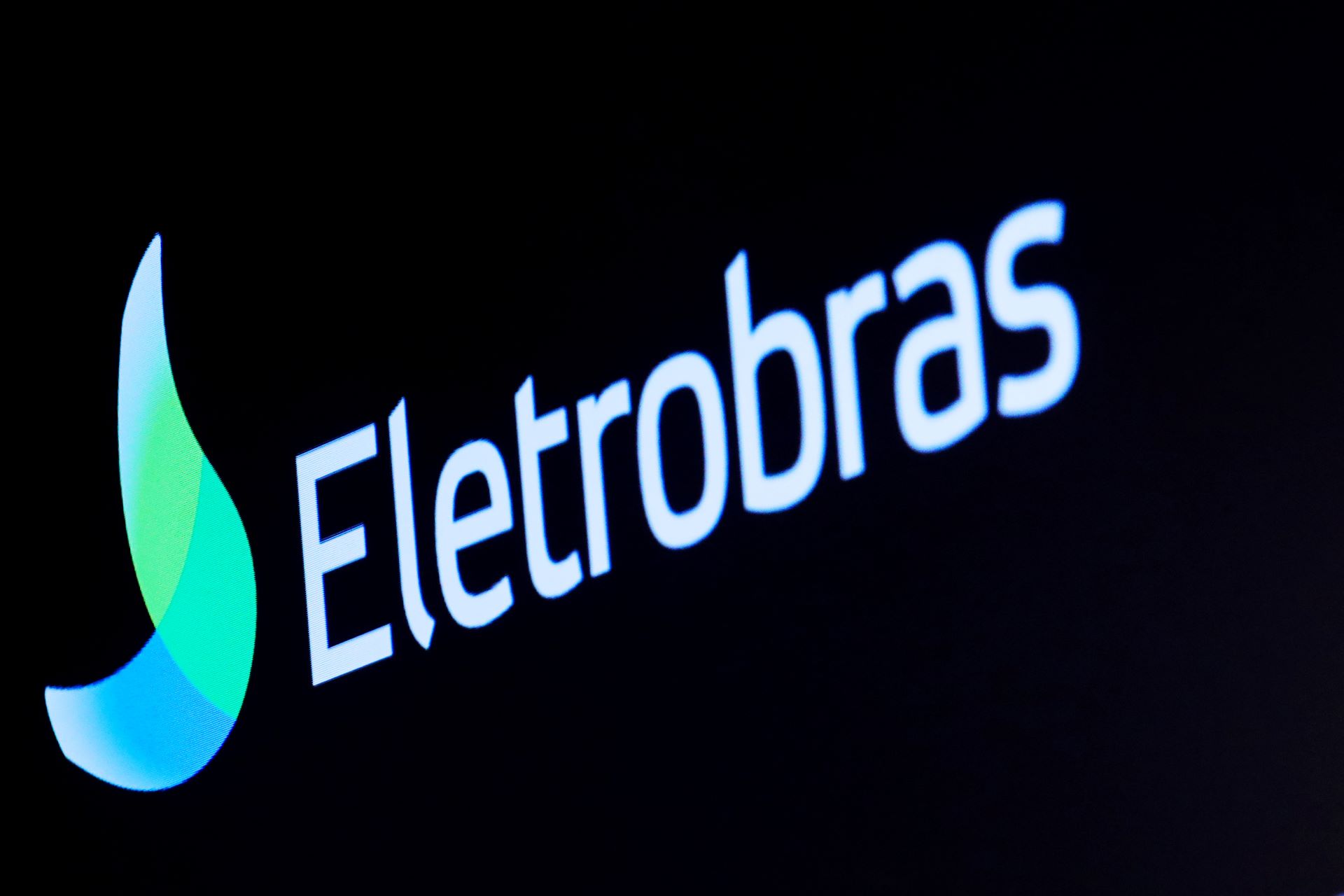 Painel eletrônico mostra cotações de ações na B3, em São Paulo, 5 de agosto de 2024 (Foto: REUTERS/Carla Carniel)