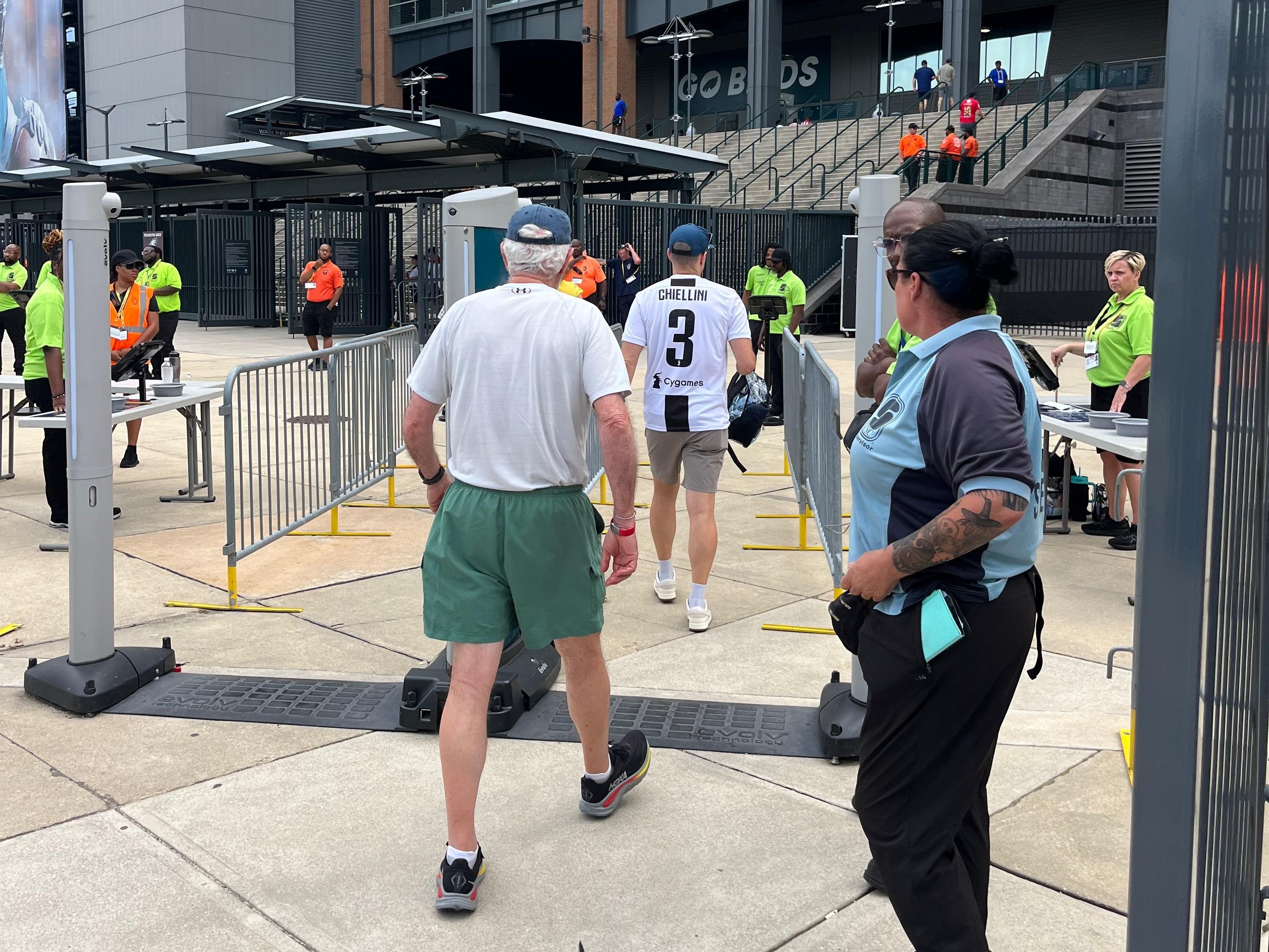 Estádio proíbe roupas 'obscenas', apostas e xingamentos em Botafogo x Palmeiras